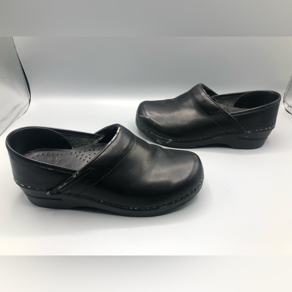 Dansko Professional Classic Black Leather Clog Nursing Size 38 US size 7.5 8 - Picture 11 of 14